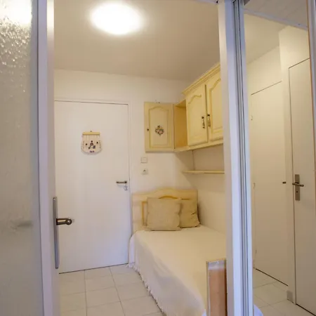 Les Regates-4 By Interhome * Hyeres