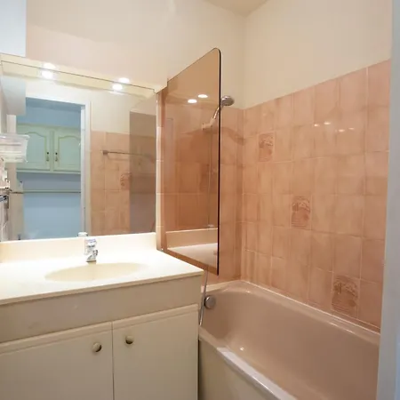 Les Regates-4 By Interhome Йер