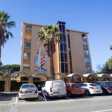 Les Regates-4 By Interhome Hyeres